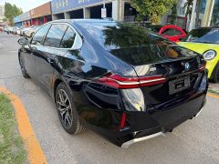 BMW i5 eDrive 35L M - фото 4