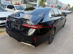 BMW i5 eDrive 35L M - фото 6