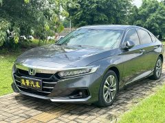PHEV 2.0L Edition - фото 1