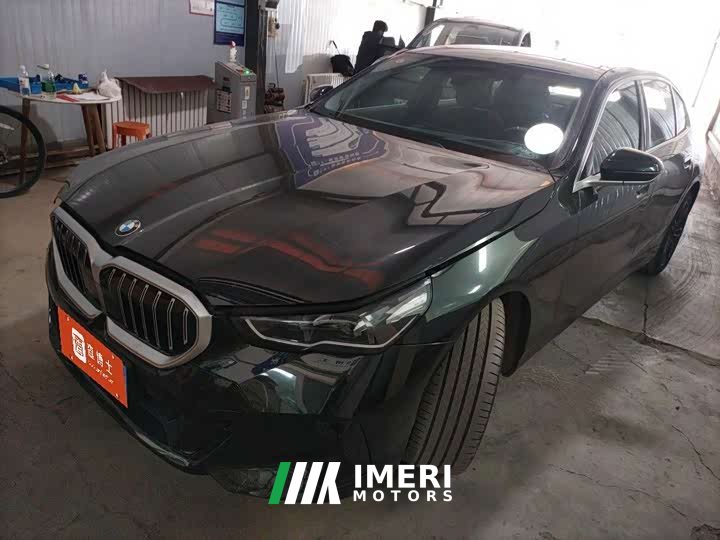 BMW 5 530Li Version M - автомобиль из Китая