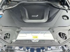 BMW iX3 Version - фото 8