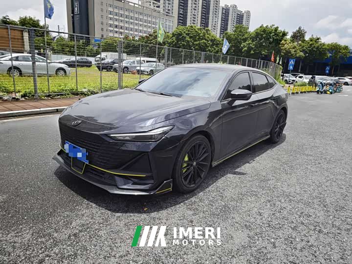 Changan UNI-V 1.5T Edition - автомобиль из Китая