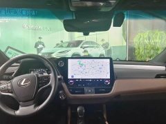 Lexus ES 300h Edition - фото 9