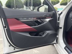 BMW 5 530Li Version M - фото 12