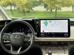 Lexus LM 500h Edition - фото 10