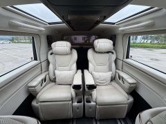 Lexus LM 500h Edition - фото 12