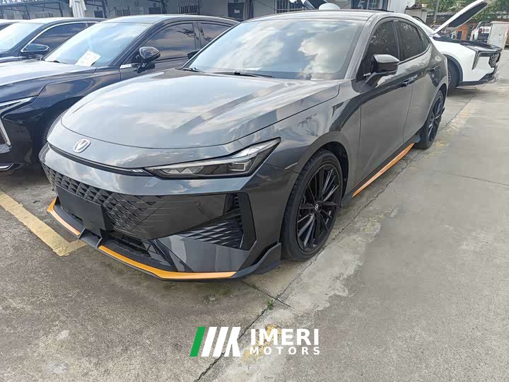 Changan UNI-V 1.5T Premium Version