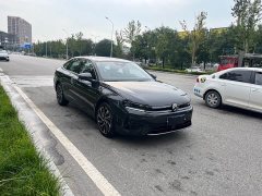 Volkswagen L 300TSI DSG Luxury Version - фото 3