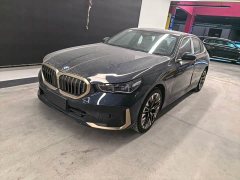 BMW 5 530Li Deluxe Version Luxury - фото 1