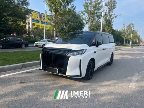 2025 Model AWD8 - автомобиль из Китая