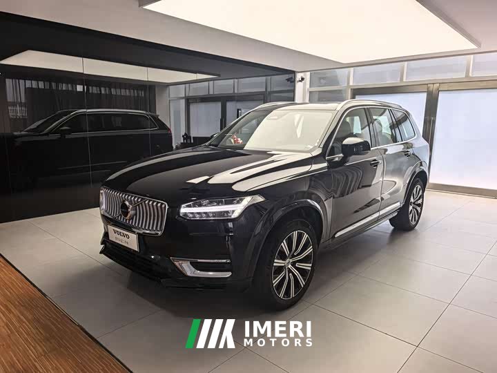 Volvo XC90 B5 Luxury Edition 5