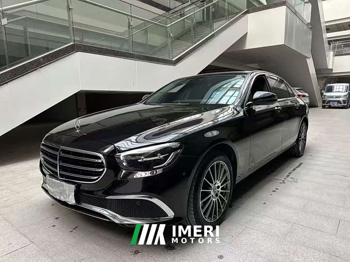 Mercedes-Benz E 260 L Version
