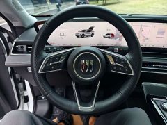 Buick E5 Edition - фото 15