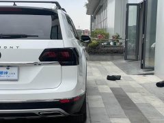 Volkswagen 380TSI AWDLuxury Edition VI - фото 10