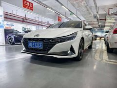 Ct5 1.5L CVT LUXPremium Edition - фото 1