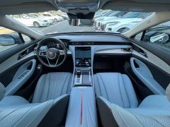 Hongqi H5 PHEV 170 Edition - фото 17