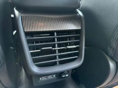 Hongqi E-QM5 Edition - фото 10