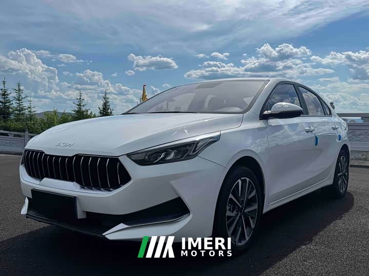 Kia K3 2021 facelift 1.5L CVT fashion version - автомобиль из Китая