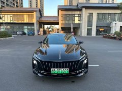 Hongqi E-QM5 450km Edition - фото 1