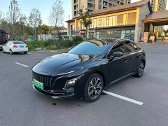 Hongqi E-QM5 450km Edition - фото 3
