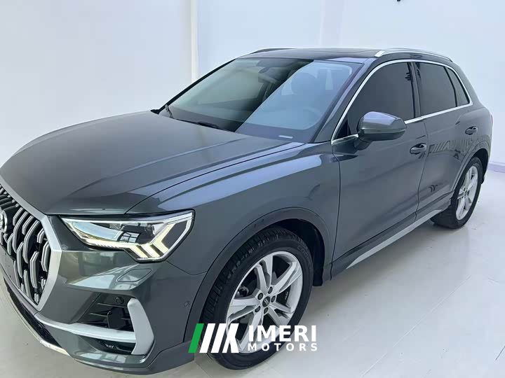 Audi Q3 35 TFSI aggressive and dynamic - автомобиль из Китая