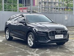 Audi Q8 45 TFSI Luxury Version - фото 3