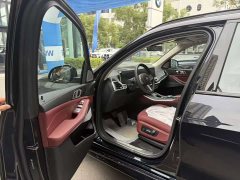 BMW X5 xDrive 30Li Deluxe VersionM - фото 5