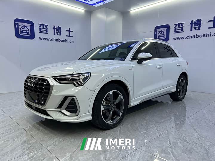 Audi Q3 35 TFSI Fashionable and Dynamic (1.4T) - автомобиль из Китая