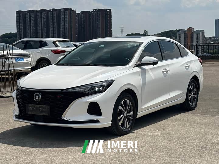 Changan PLUS NE 1.4T GDI DCTPremium Version - автомобиль из Китая