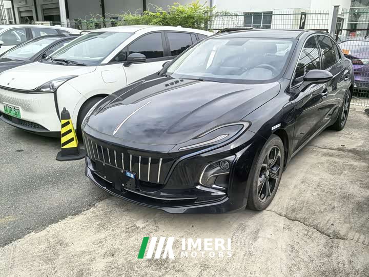 Hongqi E-QM5 Edition