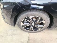 Hongqi E-QM5 Edition - фото 3