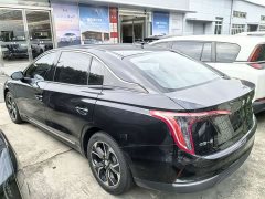 Hongqi E-QM5 Edition - фото 9