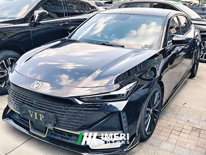 Changan UNI-V 1.5T Premium Version - автомобиль из Китая