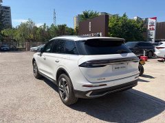 2.0T AWD - фото 8