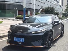 Changan UNI-V 1.5T Premium Version - фото 1