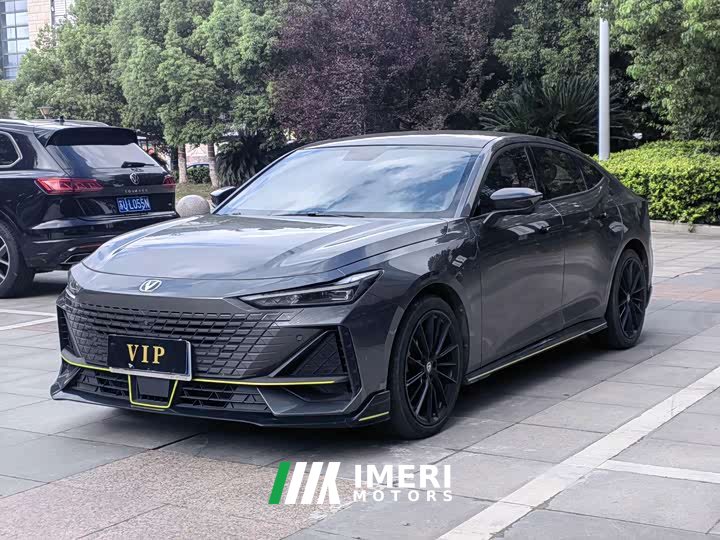 Changan UNI-V 1.5T Edition - автомобиль из Китая