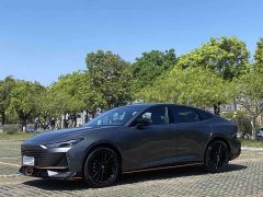 Changan UNI-V 1.5T Edition - фото 1