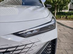 Changan UNI-V 1.5T Premium Version - фото 4