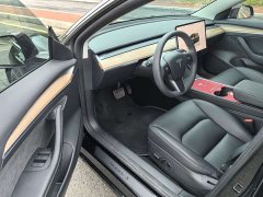 Tesla Model 3 rear-wheel drive version - фото 7