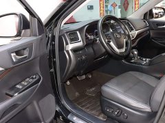 Toyota Highlander 2.0T four-wheel drive luxury version 7 seats - фото 9