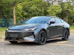 Changan UNI-V 1.5T Premium Version - фото 1
