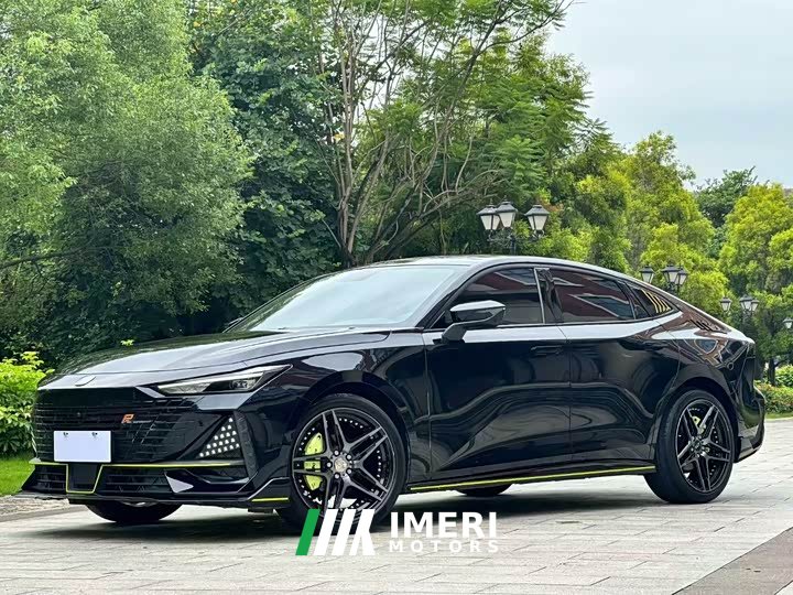 Changan UNI-V 1.5T Edition - автомобиль из Китая