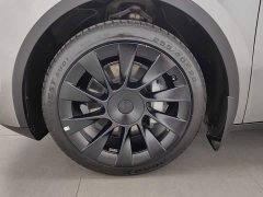 Tesla Model Y Long Range Edition - фото 17