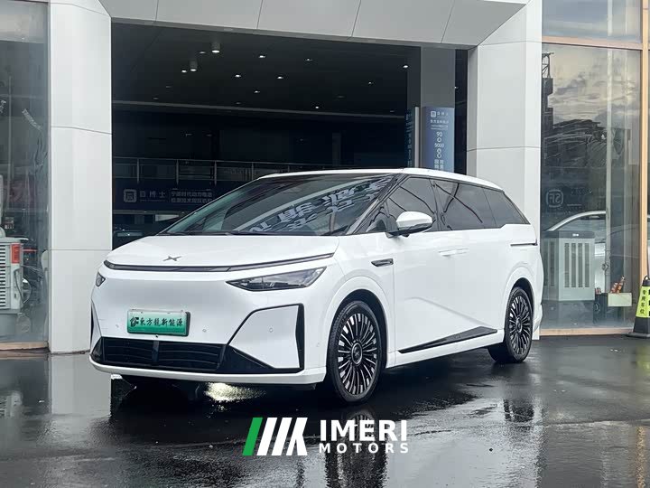 Xpeng X9 EREV 1602 Ultra - автомобиль из Китая