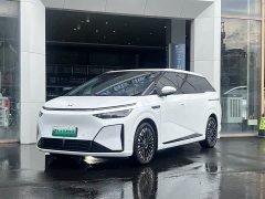 Xpeng X9 EREV 1602 Ultra - фото 1