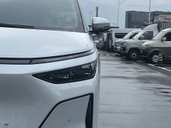 Xpeng X9 EREV 1602 Ultra - фото 4