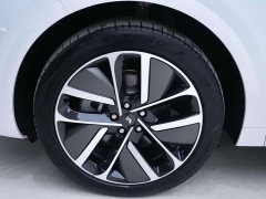 Li Auto L6 Pro - фото 11