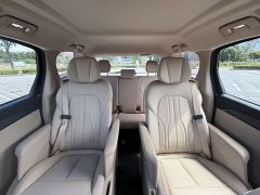 Buick GL8 Deluxe Edition - фото 13