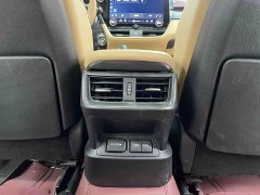 Lexus ES 200 Edition - фото 16