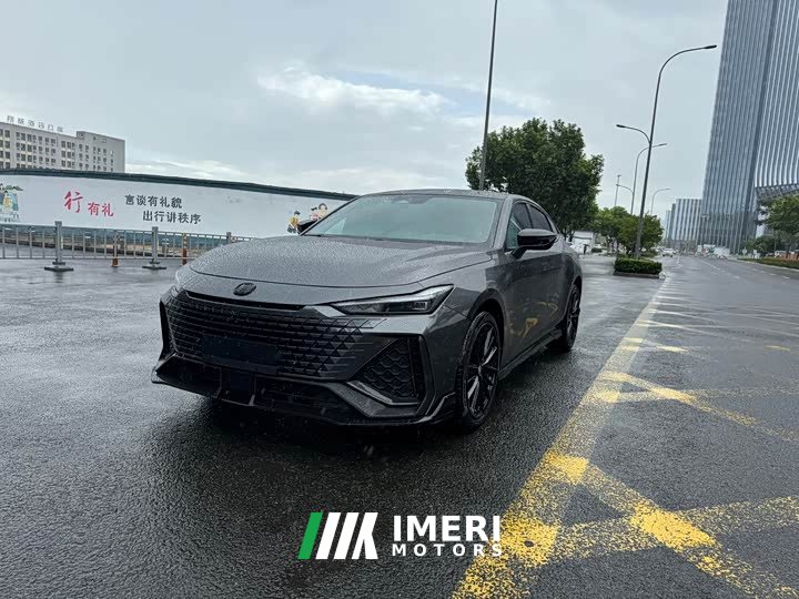 Changan UNI-V 2.0T Edition - автомобиль из Китая